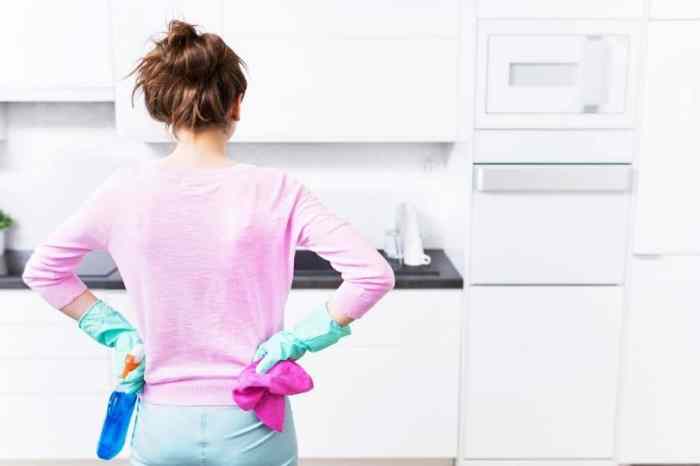 Decluttering kitchen tips pantry six steps Organization Hacks: Decluttering Your Kitchen and Pantry